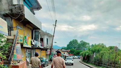 Police remove 300 encroachments from Baijnath, Paprola to ease traffic