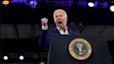 Biden promete seguir en la pelea con Trump mientras aumenta la presión para que renuncie