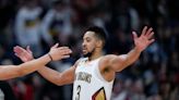 McCollum anota 40 puntos; Pelicans cortan mala racha