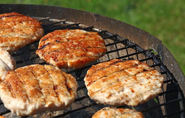 Here's How Long To Grill Turkey Burgers For Moist Results