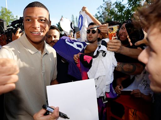 Kylian Mbappe is unveiled in front of 80,000 Real Madrid