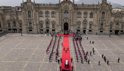 Así fue el funeral de Alberto Fujimori en Perú; hubo hasta pantalla gigante