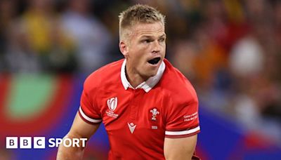 Gareth Anscombe: Wales fly-half rules himself out of Australia tour