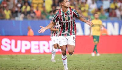 Na reestreia de Thiago Silva, Fluminense vence o Cuiabá e deixa a lanterna do Brasileirão