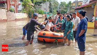 Two more deaths take Assam floods toll to 29, more than 2.6 lakh affected | Guwahati News - Times of India