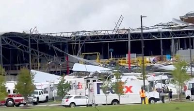 Michigan tornadoes trap workers in FedEx building, wipe out mobile home park