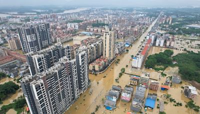 Highest-level rainstorm warning issued in south China's Guangdong