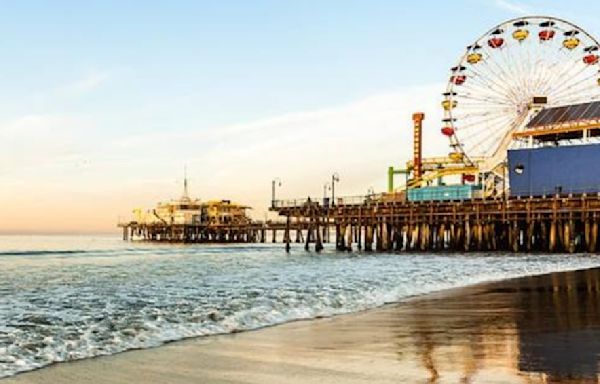 Los Angeles County Issues Beach Closure and Water Use Warning - SM Mirror