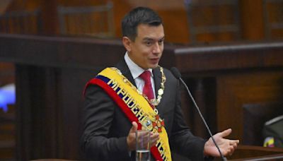 Presidente de Ecuador denuncia intento de golpe de Estado por combate al narco