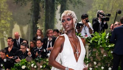 Why Jodie Turner-Smith Wore a ‘Bridal’ Gown After Joshua Jackson Divorce