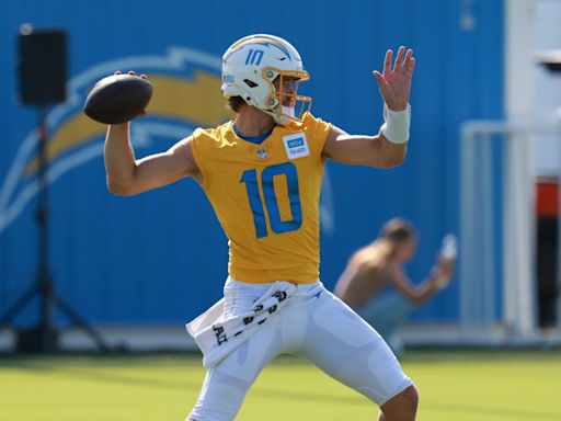 Chargers News: Justin Herbert silences injury speculation ahead of season opener