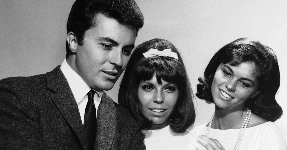 James Darren, 'Gidget' teen idol, singer and director, dies at 88