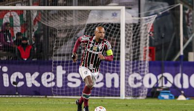 Felipe Melo, do Fluminense, nega que tenha intimidado adolescente torcedor do Botafogo e promete 'providências jurídicas'