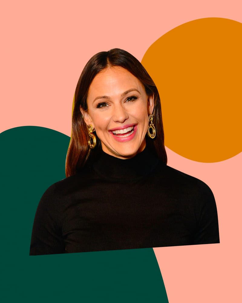 Jennifer Garner’s Double-Stacked Kitchen Cabinets Are Ingenious