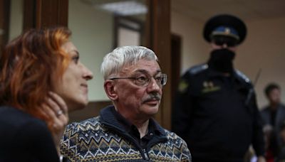 Rights veteran compares Russian justice to Nazis as court upholds his jail sentence