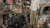 Nove pessoas morrem após explosão de carro-bomba na capital da Somália; policiais culpam grupo jihadista Al Shabab pelo atentado