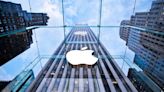 Wall Street Analyst Warns Apple Stock Could Get 'Killed' And 'Would Not Be Surprised If Buffett Is Selling Right Now'