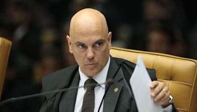 Alexandre de Moraes manda recado para Eduardo Bolsonaro: "O cabo, o soldado e o coronel estão presos" - Congresso em Foco