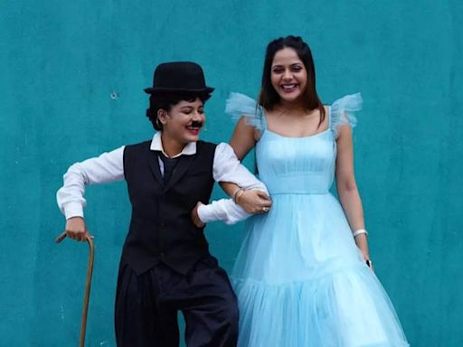 Monica Blessy makes surprise entry on "Top Cooku Dupe Cooku" in Charlie Chaplin’s Avatar - Times of India