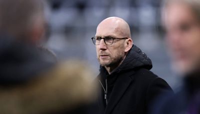 Stam on returning to management, Ten Hag, Zirkzee and the treble