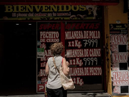 FMI vê queda de 2,5% no PIB argentino e inflação de 233% no país este ano