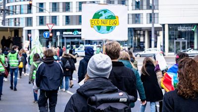 From analysis to action: should climate scientists engage in activism?