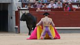 La tormenta divide en dos desiguales mitades otra decepcionante corrida torista