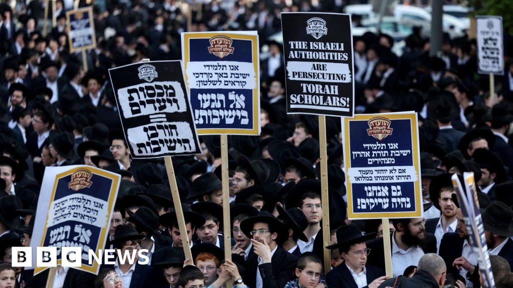 Ultra-Orthodox students to be drafted to Israel military - court