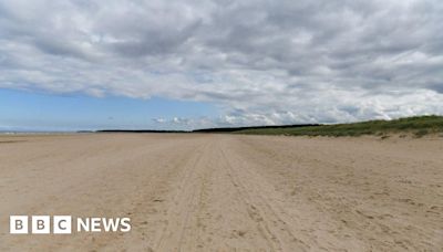 Search takes place after girls spotted on Norfolk beach