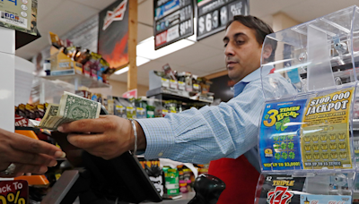 South Carolina lottery winner follows the leader in checkout line to win big, officials say