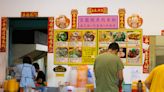 Blanco Court Fried Fish Noodles: Super generous fish chunks immersed in heavenly broth, near Bugis MRT Station