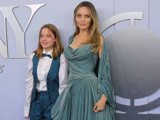 La alfombra roja de los Premios Tony: Angelina Jolie, Cayetana Guillén Cuervo o una invitada en Crocs