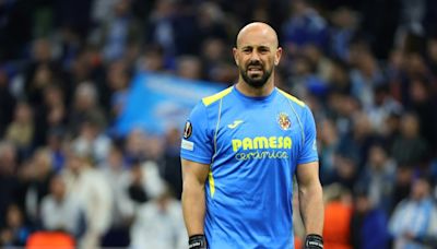 Como sign former Spain 'keeper Pepe Reina