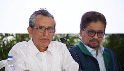 Colombia y disidentes de las FARC liderados por 'Iván Marquez' inician diálogos de paz