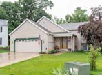 2338 Pebble Creek Dr, South Bend IN 46628