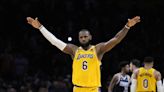Elliott: LeBron James does his best to show restraint as frustrating Lakers season continues