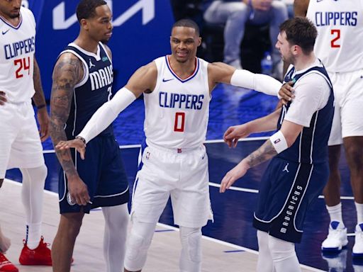 Russell Westbrook se encaró con Doncic, el cámara y el público de Dallas: "¡Que os den!"