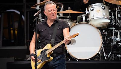 Bruce Springsteen cancels shows over 'vocal issues'