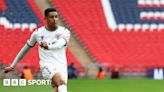 Louis Dennis: Winger signs new Bromley contract