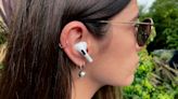 I tried all 6 new AirPods Pro 2 features and if you don’t update to iOS 17, you’re missing out