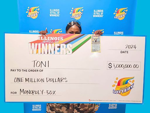 Woman gives away over $100,000 after scratching off $1 million lottery prize: 'Pay it forward'