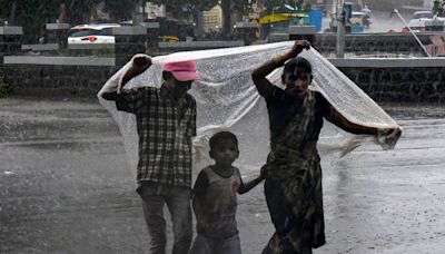 ‘Heavy Rain In Mumbai, Thane on Thursday’: IMD’s Red Alert For Maharashtra As Kolhapur, Lonavala, Pune Drown - News18