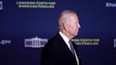 Biden critica en una entrevista los intentos republicanos de prohibir la atención médica que afirma el género