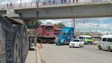 Tráiler es embestido por tren en el crucero de Teyahualco, en Tultepec | El Universal