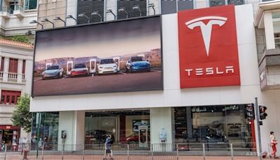 特斯拉(TSLA.US)人形機械人Optimus將於上海首次亮相 股價飆近5%