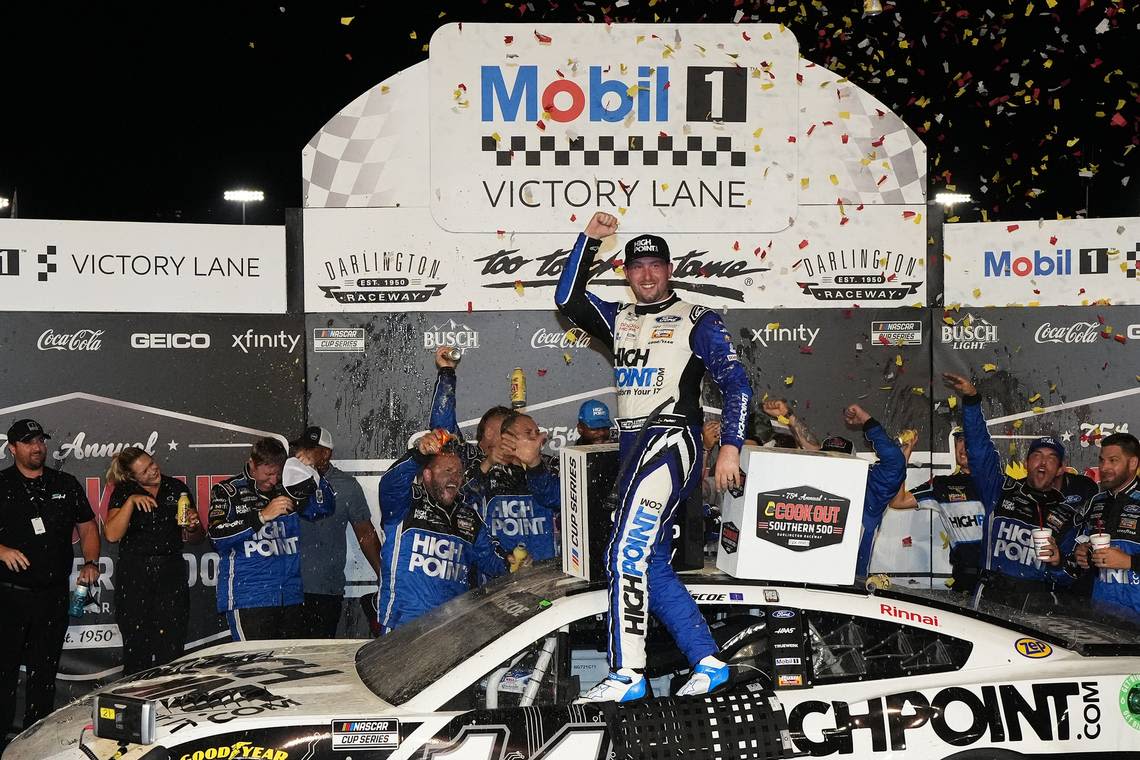 Chase Briscoe wins Southern 500, clinches Cup playoff spot in Darlington NASCAR race