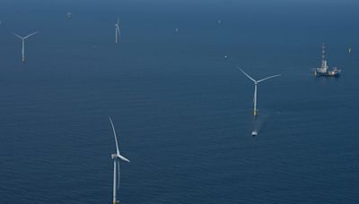 Offshore wind turbine blade damaged south of Vineyard, investigation underway