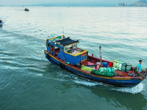 China seizes Taiwan boat with crew for illegal fishing