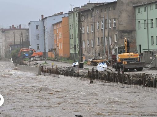 Europe floods: Parts of Vienna without power as river rises – DW – 09/16/2024