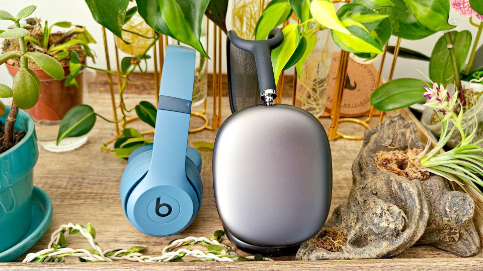 Apple AirPods Max vs. Beats Solo 4: Which are the better Apple headphones?